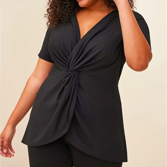 torrid Tops - NWT TORRID TEE TEXTURED KNIT V-NECK TWIST FRONT TOP BLACK - Plus Size 1X